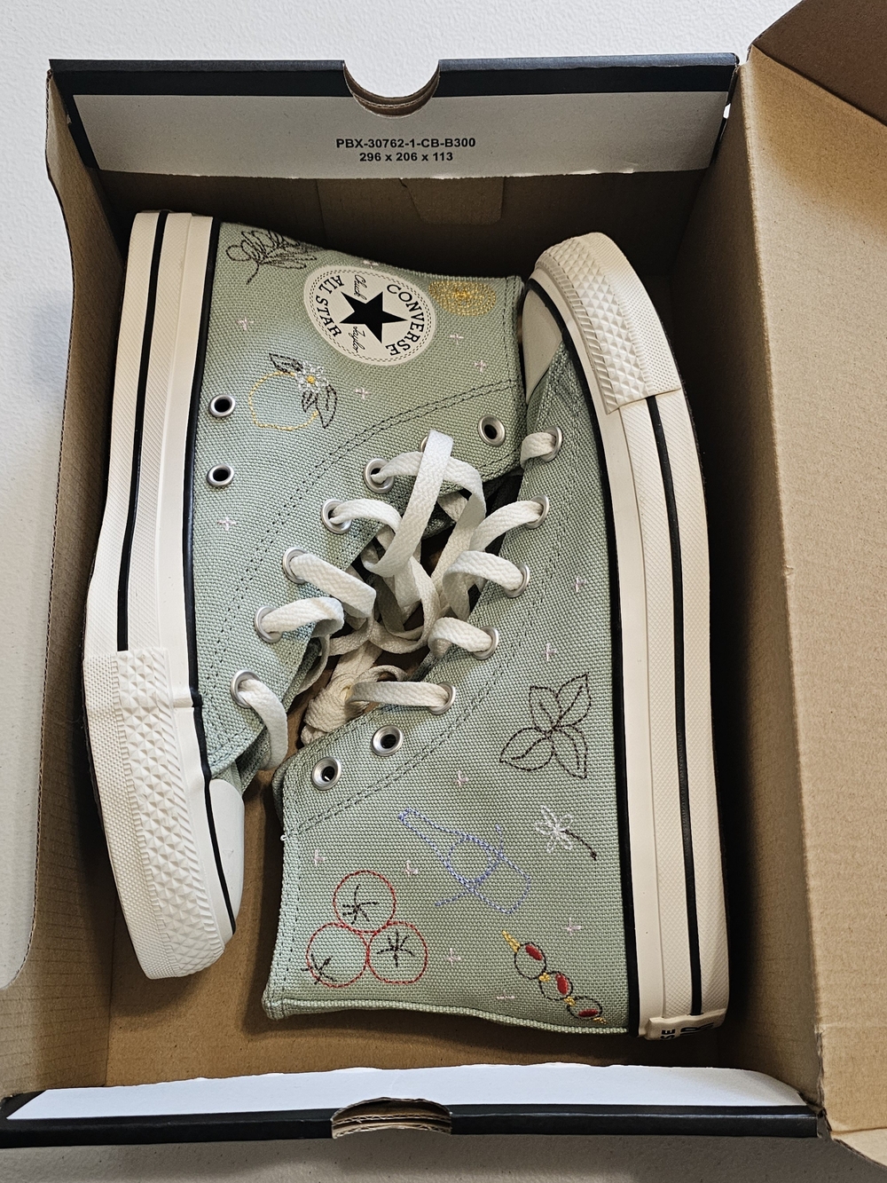 Converse Womens High Top Sneakers - Light Green Size 7.5
